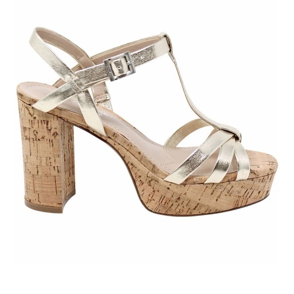 Charles David Maverick gold platform t strap sandals heels Sz 10 - Picture 3 of 11